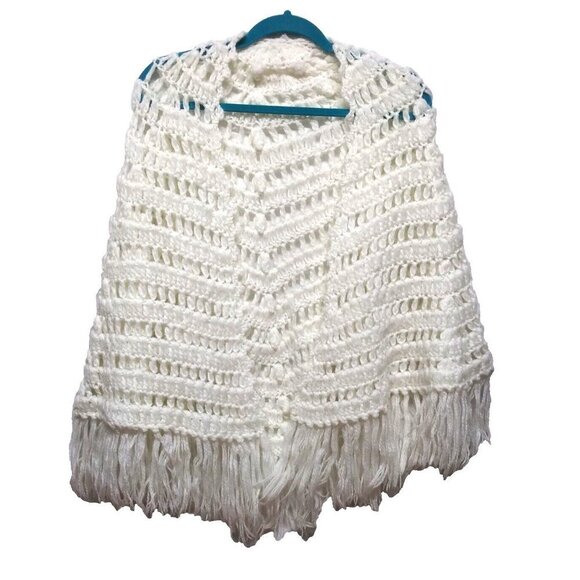 Womens Shawl white Shoulder Wrap Scarf wool knit fringes ONE SIZE soft EUC - Picture 3 of 3